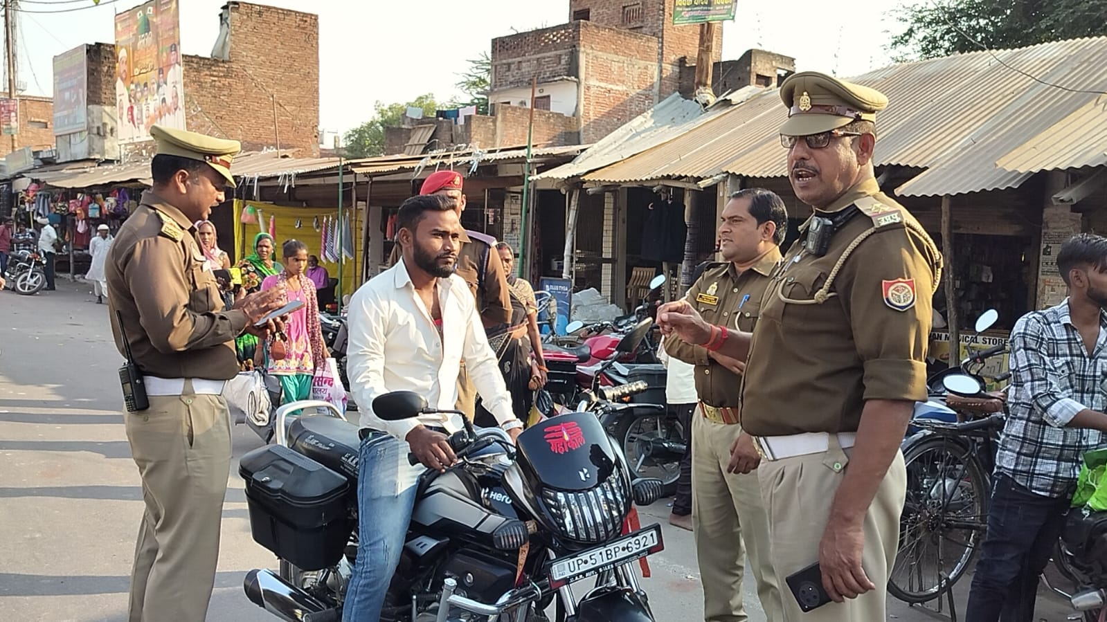 यातायात जागरूकता अभियान में 2 लाख का जुर्माना, 150 गाड़ियों का चालान