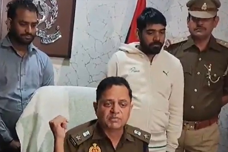 लखनऊ पुलिस ने पकड़ा शातिर बीटेक पास ठग गैंग | NEET छात्रों से करोड़ों की ठगी का खुलासा