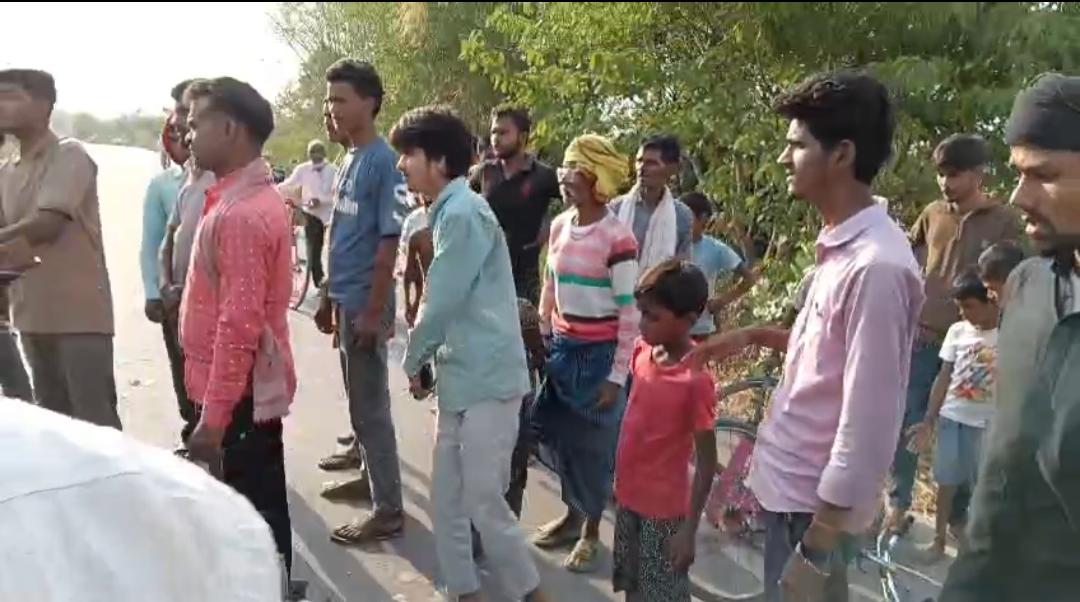 बस्ती: तेज रफ्तार बाइक ने साइकिल सवार बुजुर्ग को मारी टक्कर, हालत गंभीर