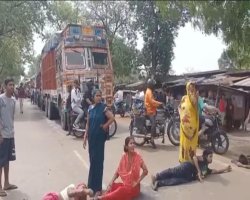 गोंडा फैजाबाद रोड, पराग डेयरी के पास 4 फीट रास्ते के विवाद में अयोध्या हाईवे जाम लगभग एक घंटा
