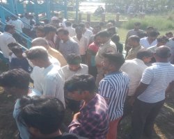 ब्रेकिंग न्यूज: बस्ती में भीषण हादसा, तेज रफ्तार मोटरसाइकिल नहर में गिरी, एक किशोर लापता