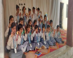 प्रतिभाओं का सम्मान: बी.एन. पाल प्राथमिक विद्यालय में आफरीन ने मारी बाजी